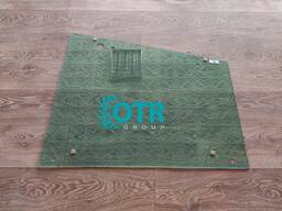 Стекло двери левое/правое, верхнее 2001-2006 (940*792) для CASE 580R/580T