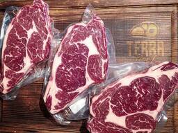 Стейки из мраморной говядины