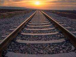 Строительство, ремонт и текущее содержание железнодорожных подъездных путей.