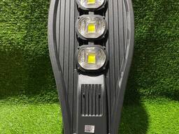 Светильник уличный консольный 200 w СКУ Кобра.