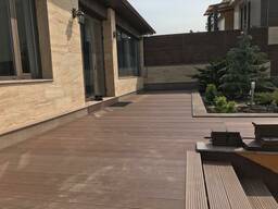 Террасная доска вокруг бассейна