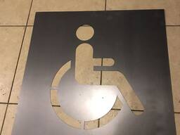 Stencil Disabled Parking белгісін қоюға арналған трафареттер