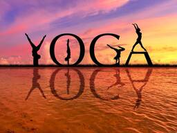 Тренер по хатха-йоге