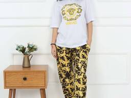 Женские спортивные костюмы