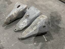 Зубья, коронки на 12 кубовый ковш экскаватора KOMATSU PC 2000