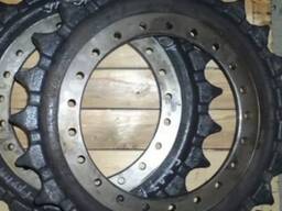 Звездочка основная ведущая на экскаватор Hyundai R305LC-7